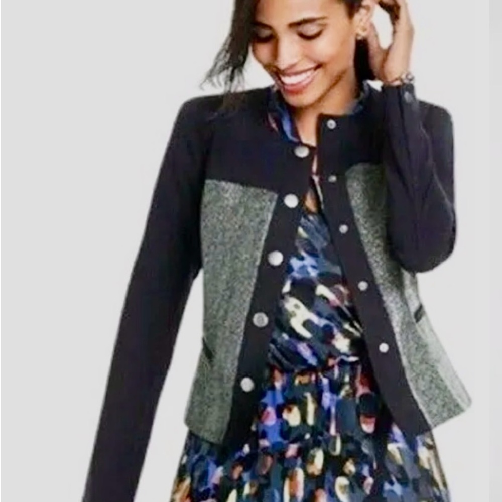 EUC, Cabi Flaunt Faux Wrap sleeveless blouse size small - Picture 5 of 5